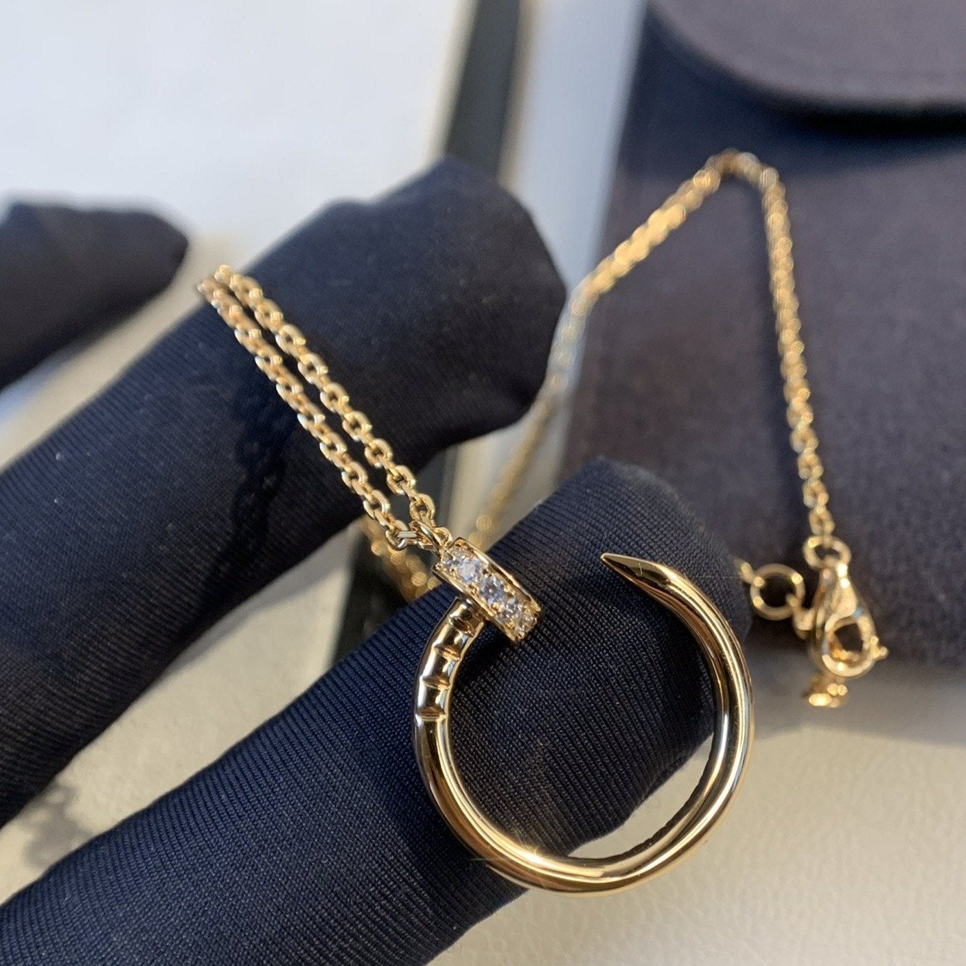 GlowJUSTE NECKLACE PINK GOLD DIAMONDS