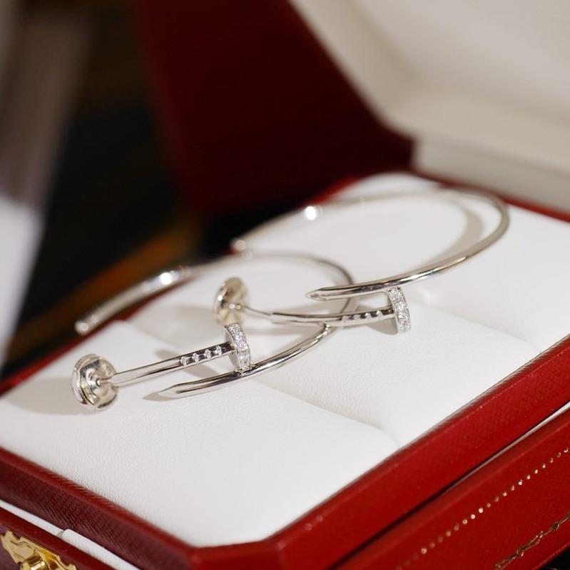 GlowJUSTE EARRINGS DIAMONDS 1.8MM