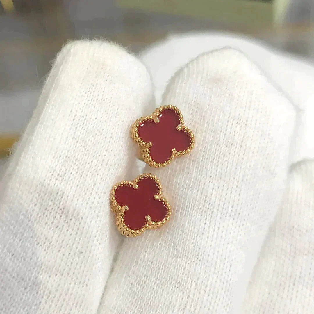 GlowCLOVER MINI 9.5MM CARNELIAN EARRINGS