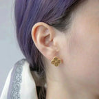 GlowCLOVER MEDIUM 1 MOTIFS LASER EARRINGS