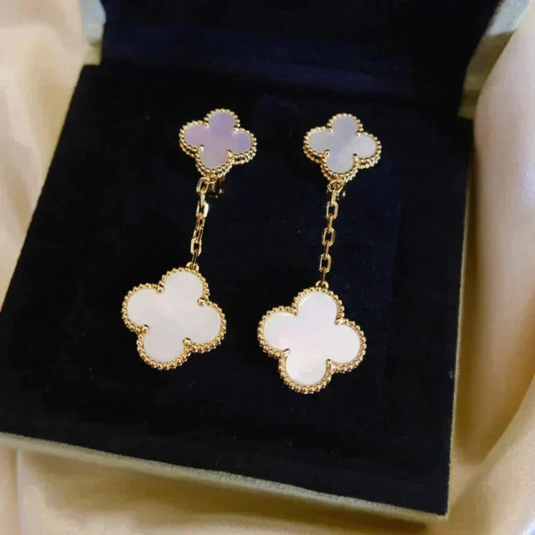 GlowCLOVER 2 MOTIF WHITE MOP EARRINGS