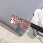 GlowCLOVER MEDIUM 1 MOTIFS  PINK MOP DIAMOND EARRINGS