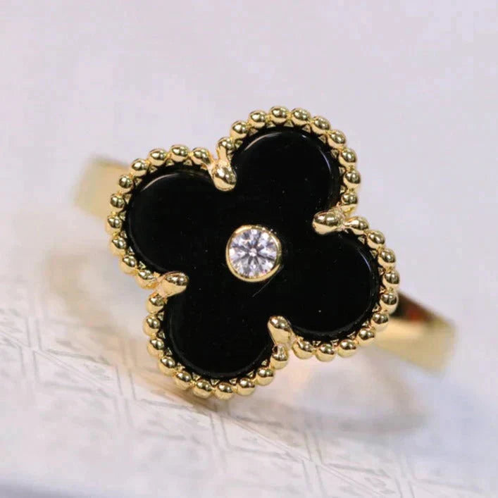 GlowCLOVER ONYX RING GOLD DIAMOND