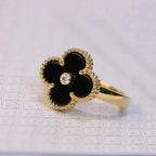 GlowCLOVER ONYX RING GOLD DIAMOND