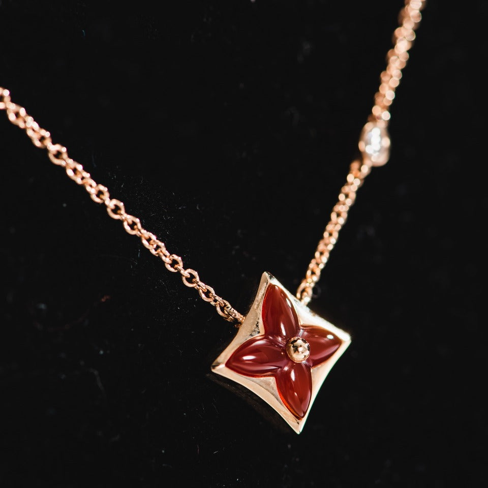 GlowSTAR NECKLACE PINK GOLD 1 DIAMOND