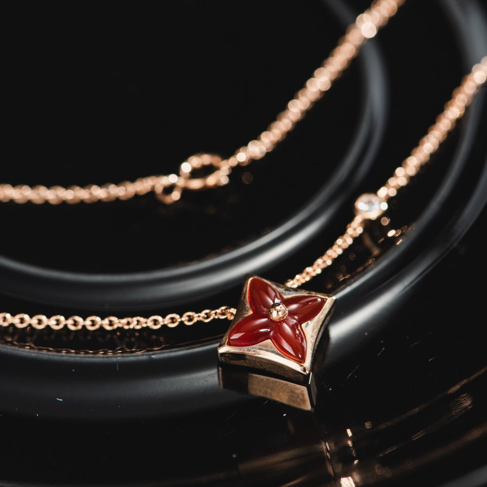 GlowSTAR NECKLACE PINK GOLD 1 DIAMOND