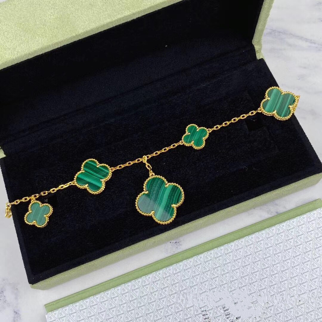 GlowMAGIC CLOVER MALACHITE GOLD BRACELET 5 MOTIFS