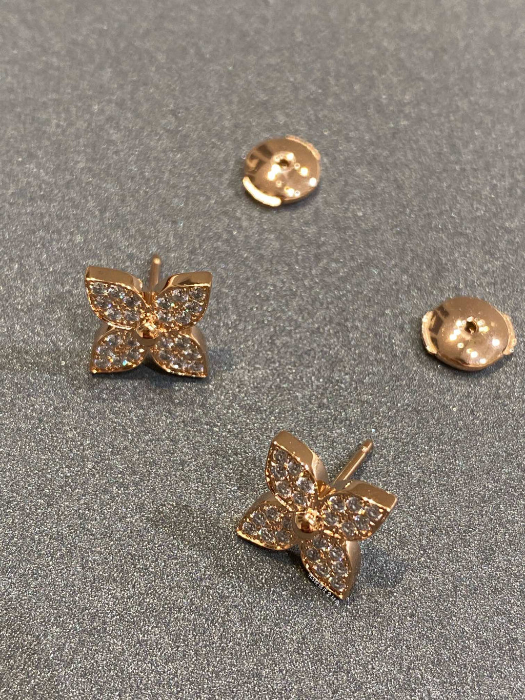 GlowSTAR DIAMOND EARRINGS