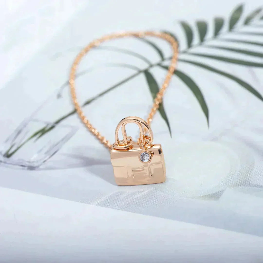 GlowAMULETTE PEDANT ROSE GOLD NECKLACE