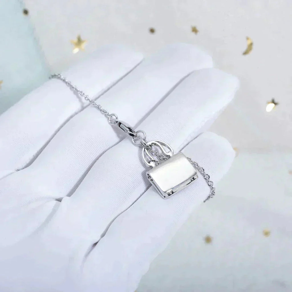 GlowAMULETTE PEDANT SILVER NECKLACE