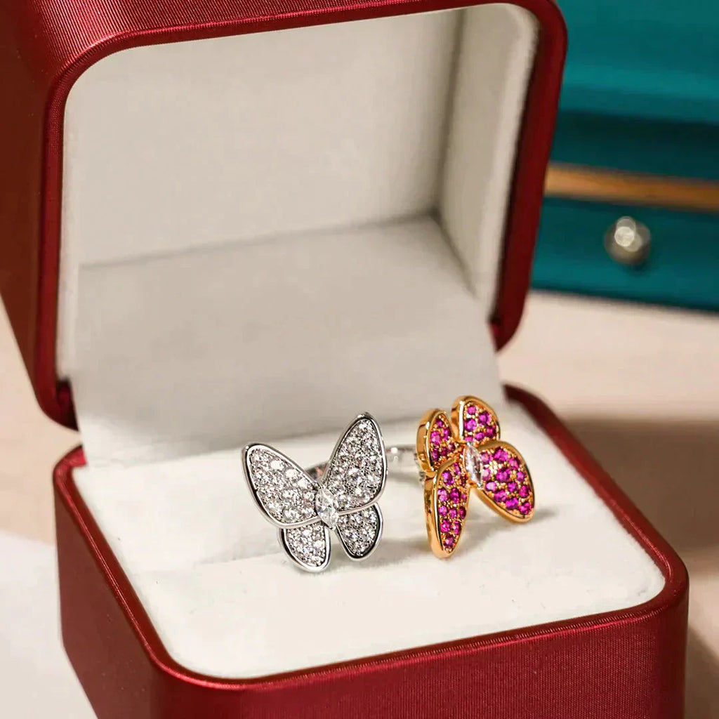 GlowTWIN BUTTERFLY DIAMOND RING