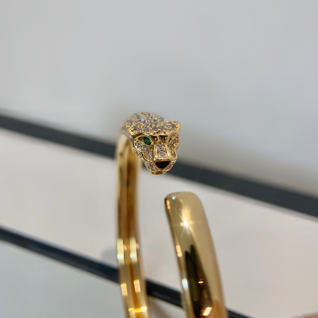 GlowPANTHERE GOLD DIAMOND OPEN BRACELET