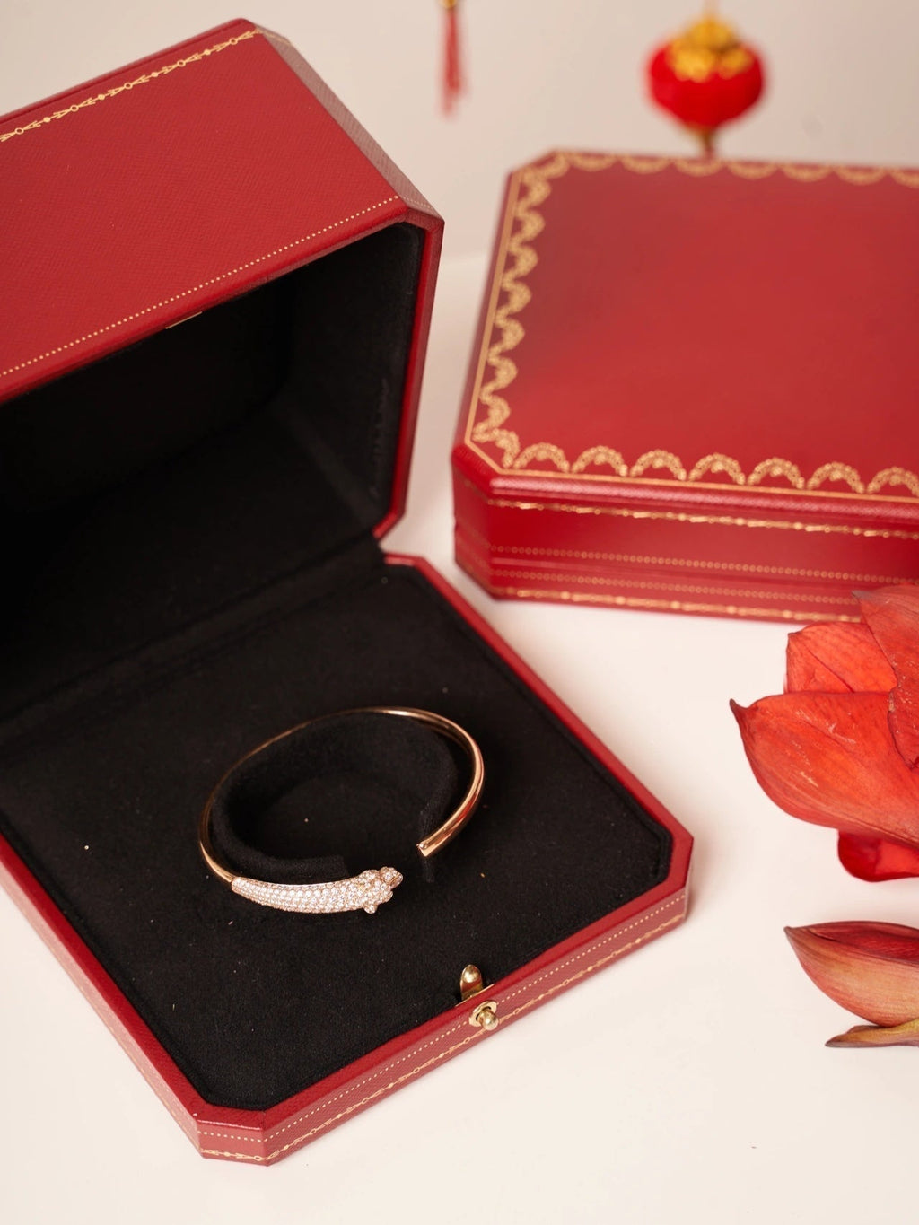 GlowPANTHERE ROSE GOLD DIAMOND OPEN BRACELET