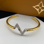 GlowVOLTE UPSITE DOWN DIAMOND GOLD OPEN BRACELET