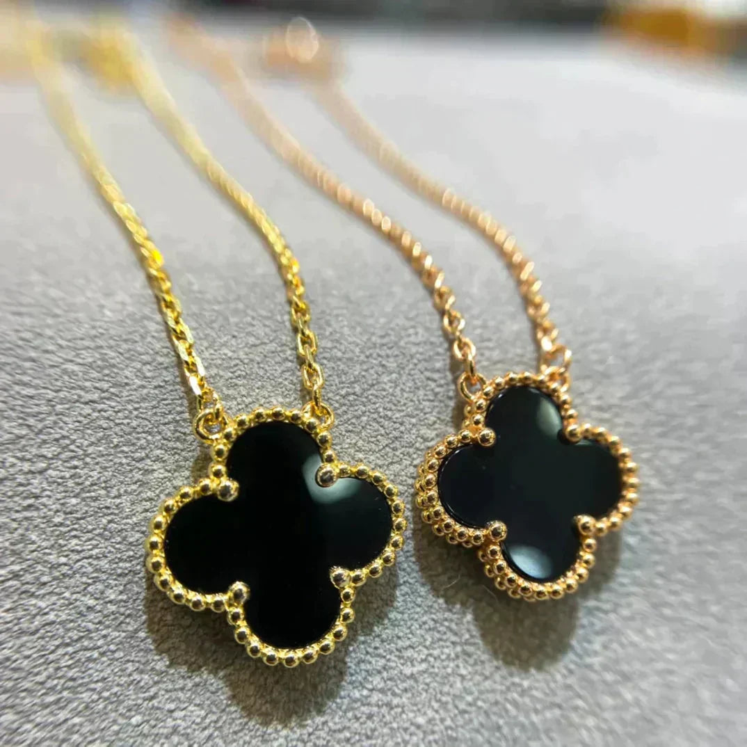 GlowCLOVER 15MM BLACK ONYX SINGLE FLOWER NECKLACE