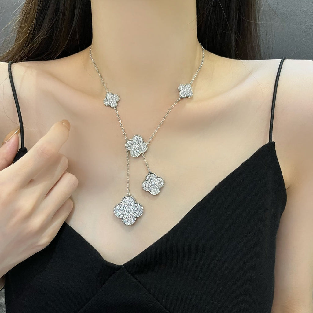 GlowCLOVER 5 MOTIFS SILVER DIAMONDS NECKLACE