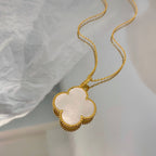 GlowCLOVER 25MM MOP LARGE PENDANT NECKLACE