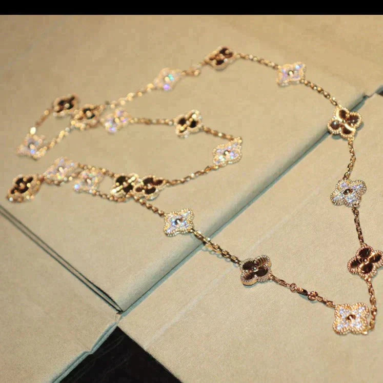 GlowCLOVER 20 MOTIFS LASER DIAMOND NECKLACE
