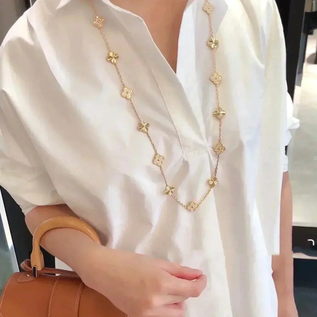 GlowCLOVER 20 MOTIFS LASER DIAMOND NECKLACE