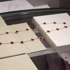 GlowCLOVER 20 MOTIFS CARNELIAN NECKLACE