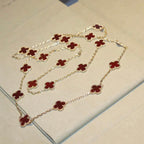GlowCLOVER 20 MOTIFS CARNELIAN NECKLACE