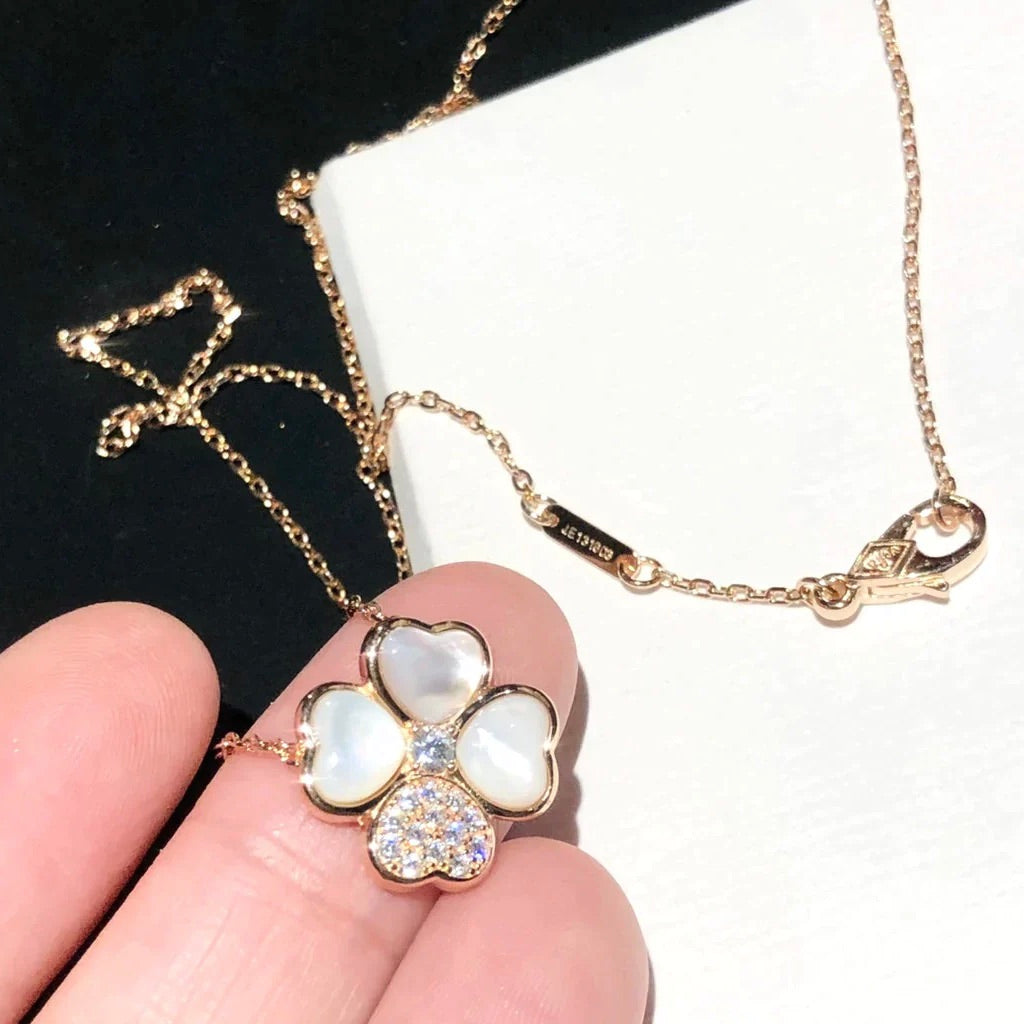 GlowCLOVER MOP DIAMOND ROSE GOLD NECKLACE