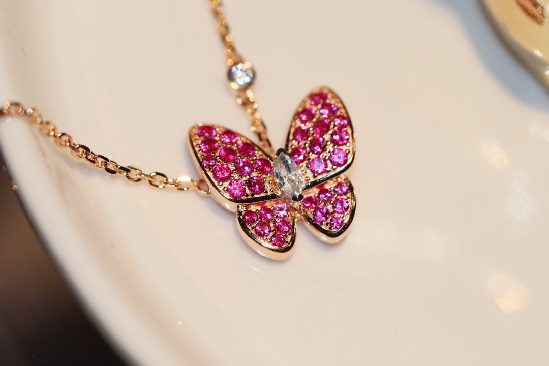GlowBUTTERFLY RED DIAMOND ROSE GOLD NECKLACE