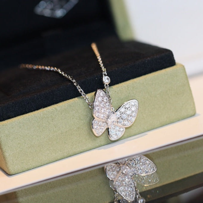 GlowBUTTERFLY DIAMOND NECKLACE