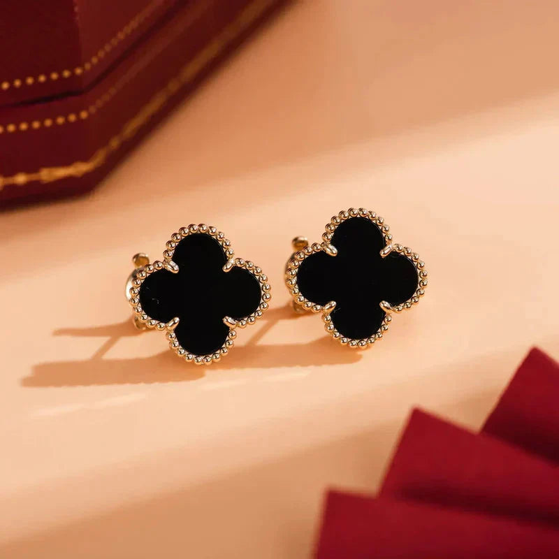 GlowCLOVER MEDIUM 1 MOTIFS  ONYX STUD EARRINGS