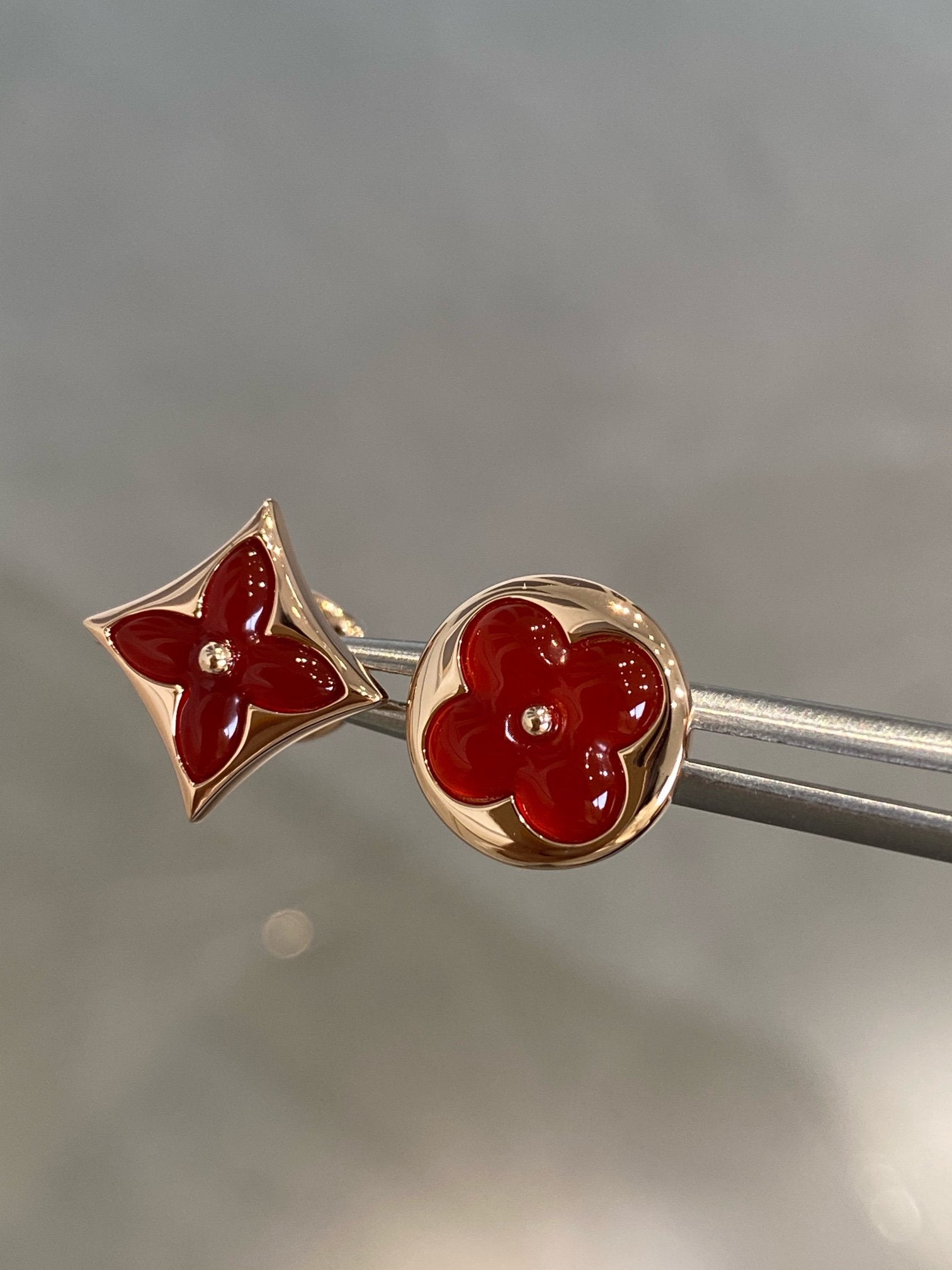 GlowSTAR AND SUN PINK GOLD CARNELIAN STUD EARRINGS