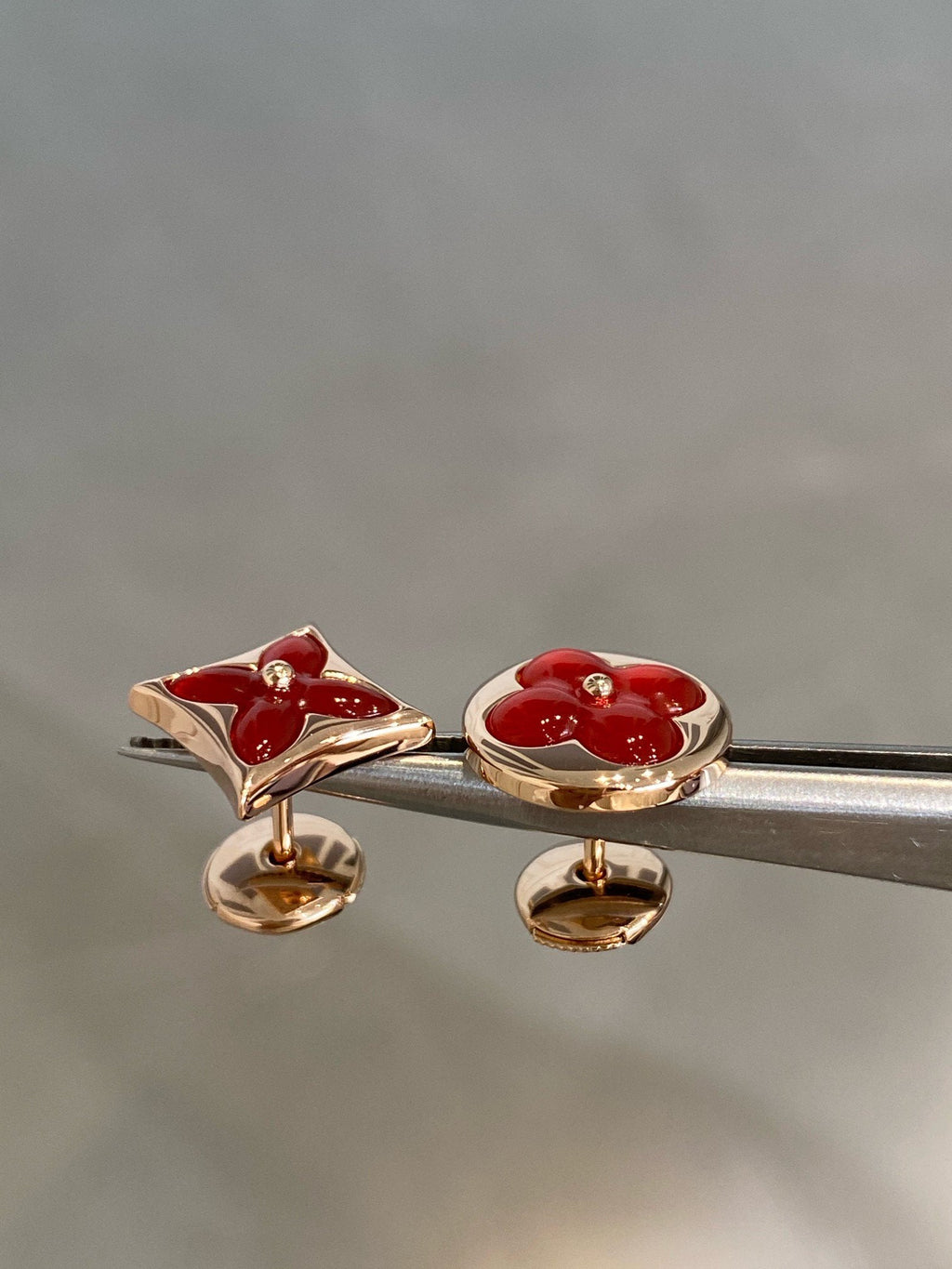 GlowSTAR AND SUN PINK GOLD CARNELIAN STUD EARRINGS