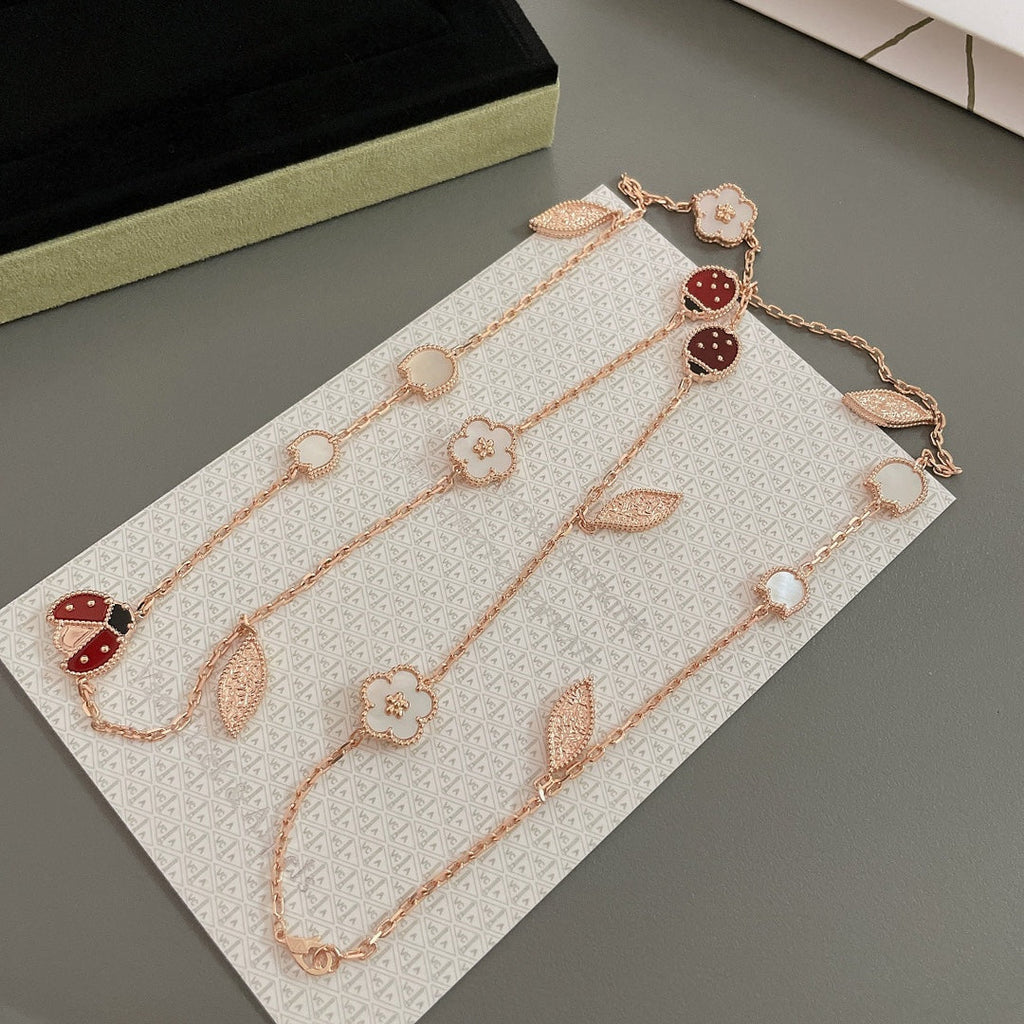 GlowLUCKY SPRING 15 MOTIFS ROSE GOLD NECKLACE