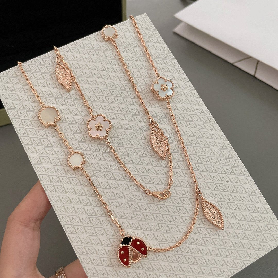 GlowLUCKY SPRING 15 MOTIFS ROSE GOLD NECKLACE