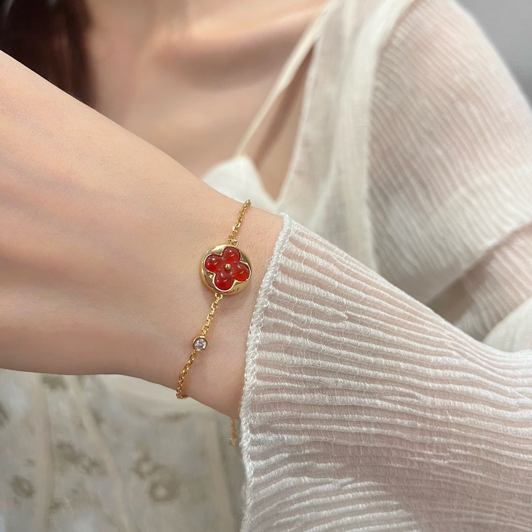 GlowSUN PEDANT CARNELIAN BRACELET
