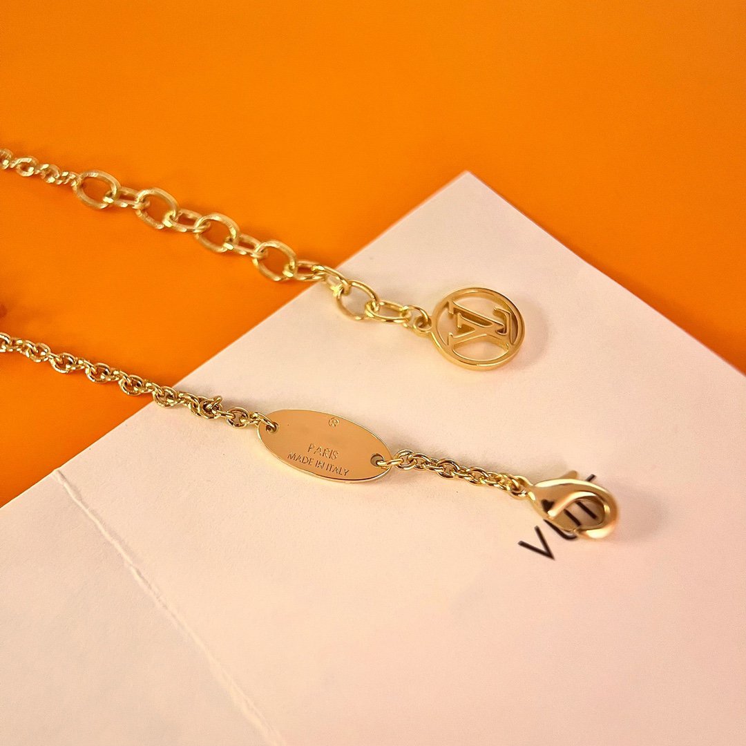 GlowLOGO STAR MOTIF GOLD BRACELET