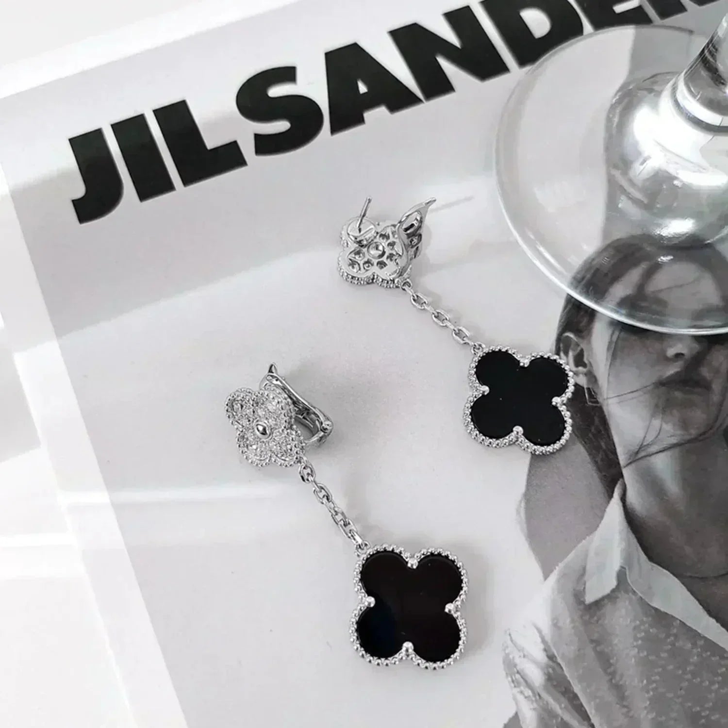 GlowCLOVER 2 MOTIFS  DIAMOND ONYX EARRINGS SILVER