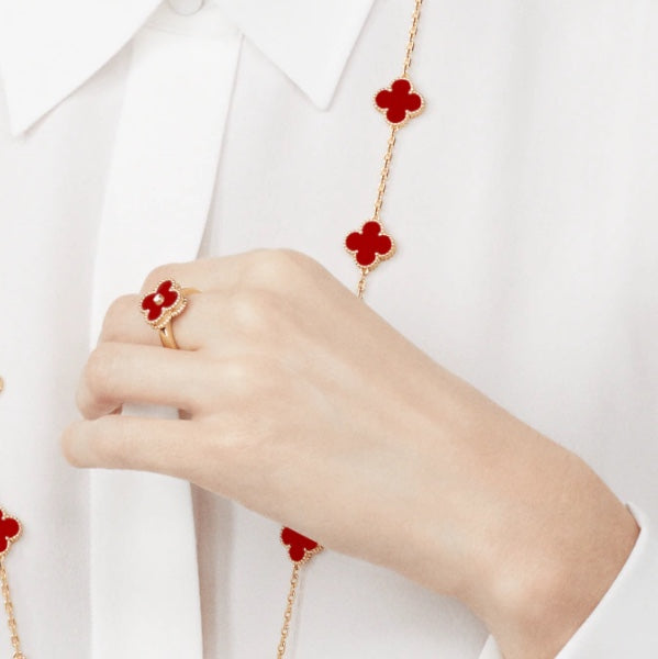 GlowCLOVER CARNELIAN RING ROSE GOLD DIAMOND