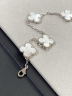 GlowCLOVER SILVER MOP 5 MOTIF BRACELET