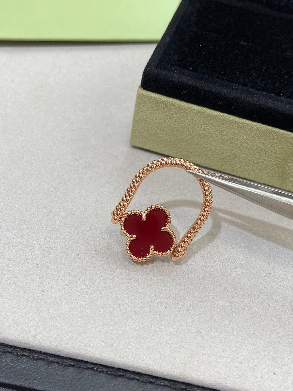 GlowCLOVER RIVERSIBLE ROSE GOLD RING