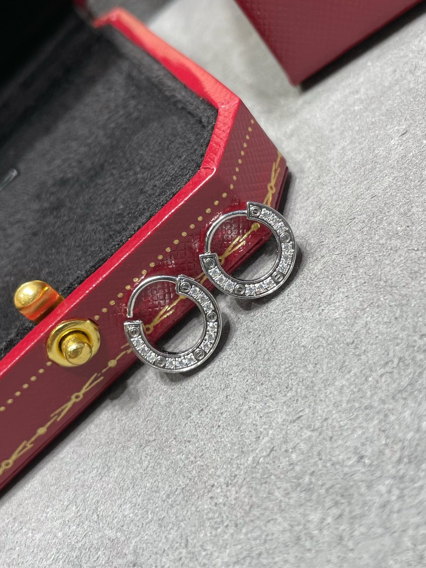 GlowLOVE DIAMOND EARRINGS