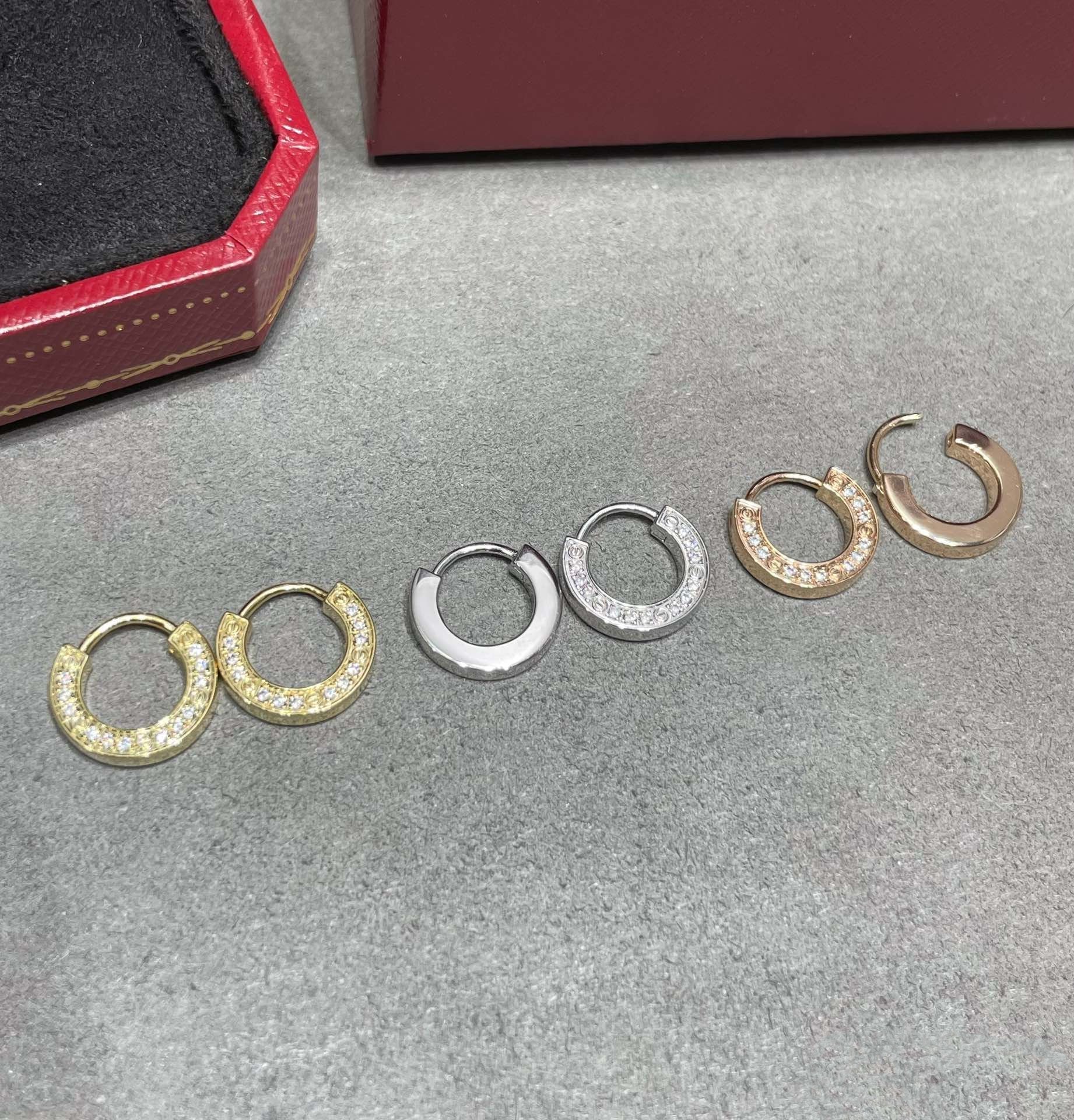 GlowLOVE DIAMOND EARRINGS