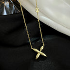 GlowLOUISETTE GOLD NECKLACE