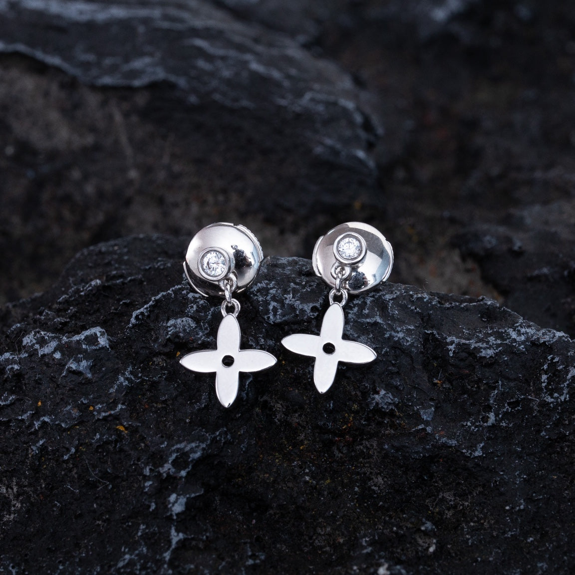 GlowVIDYLLE SILVER DIAMOND MINI DROP EARRINGS