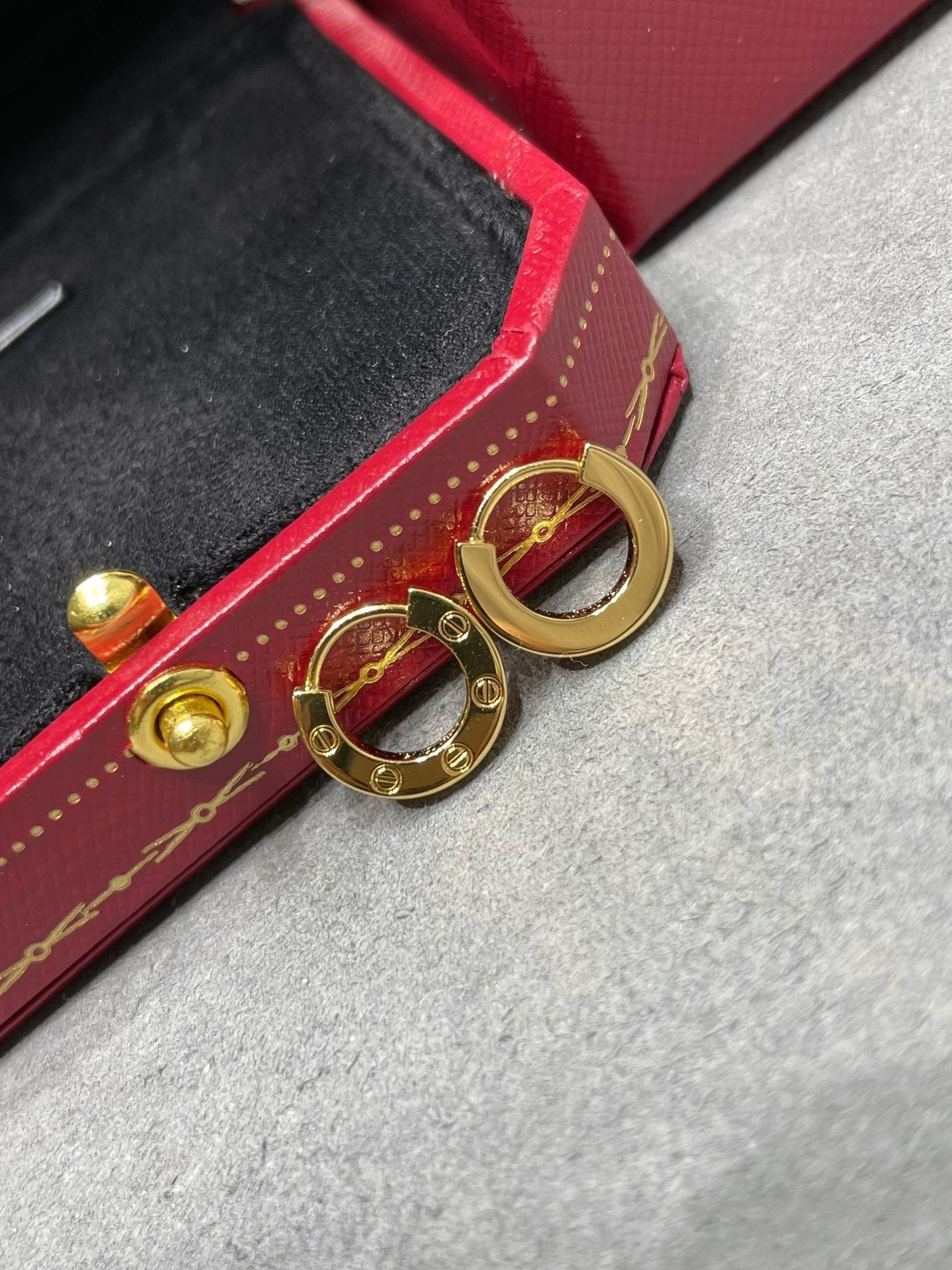 GlowLOVE MINI EARRINGS