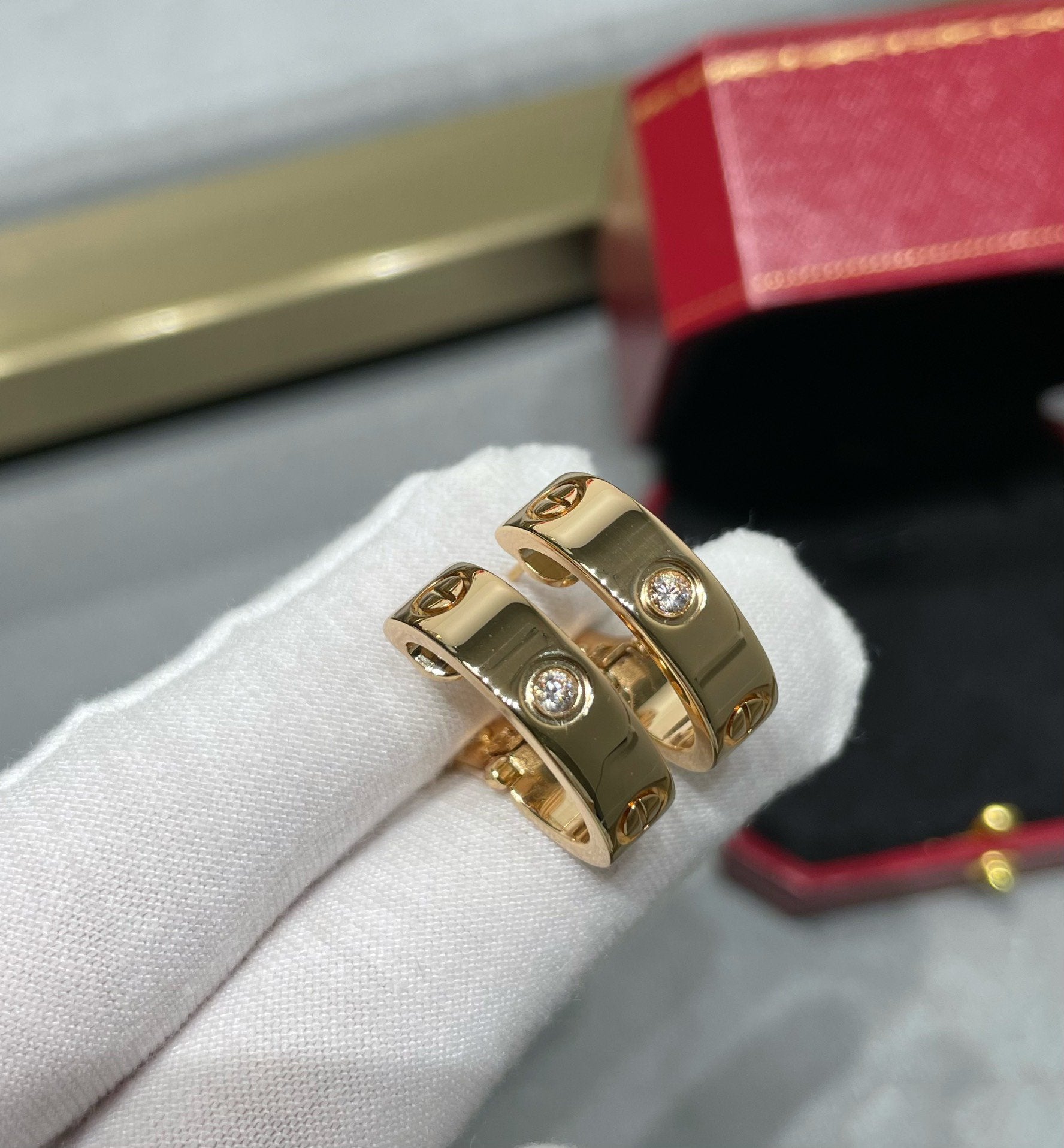 GlowLOVE 5.5MM 1 DIAMOND EARRINGS