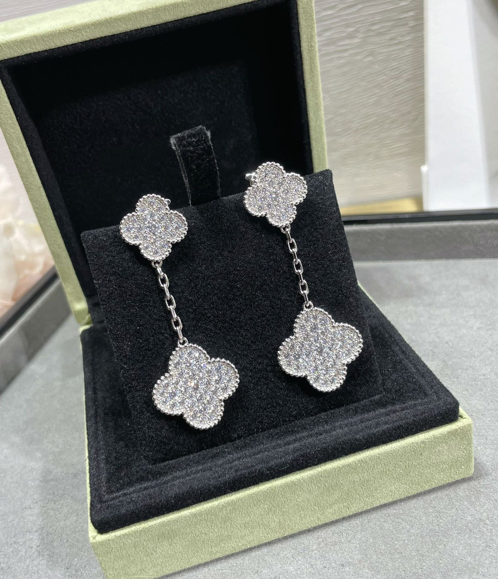 GlowCLOVER 2 MOTIFS DIAMOND PAVED SILVER EARRINGS