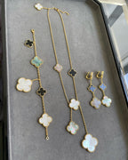 GlowCLOVER 3 MOTIF MOP ONYX DARK MOP PINK GOLD EARRINGS