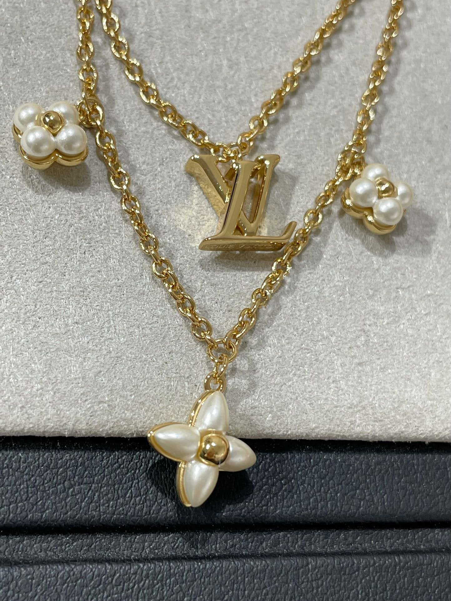 GlowFLOWERGRAM GOLD MOP DOUBLE ROW NECKLACE