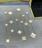 GlowCLOVER 16 MOTIF WHITE MOP GOLD NECKLACE