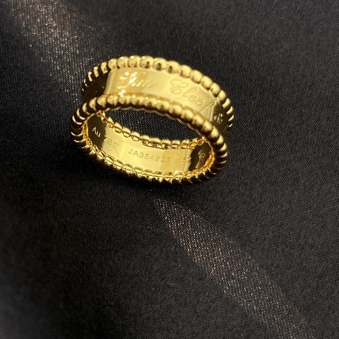GlowPERLEE SIGNATURE RING